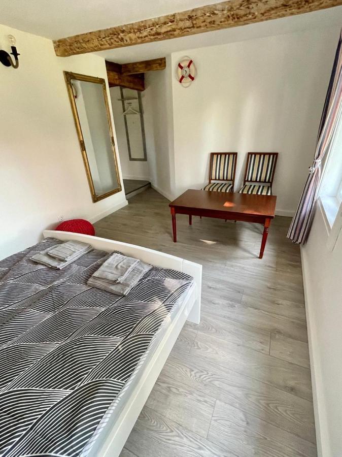 Rusnes Pakalnes Apartamentai ภายนอก รูปภาพ